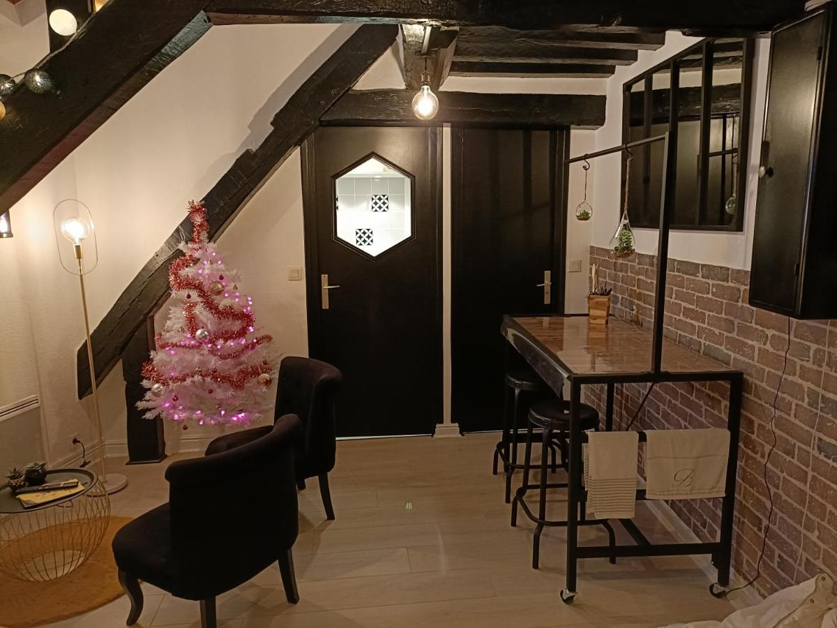 Ferienwohnung Le Coeur Du Centre Historique Refait A Neuf Honfleur Exterior foto